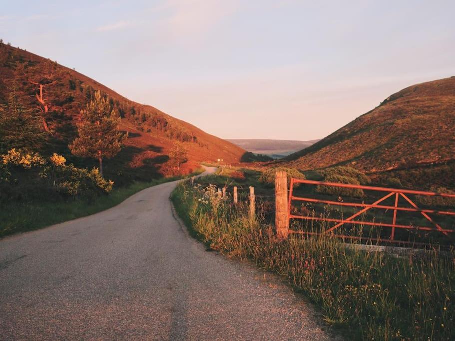 Апартаменты Beatshach Bothy - Speyside, Incredible Location! Дафтаун Экстерьер фото